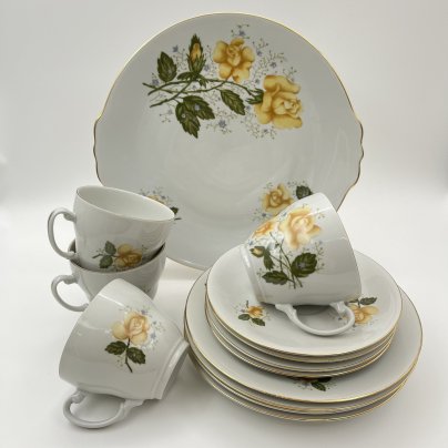 Набор чайно-кофейный с цветочным декором на 4 персоны, фарфор, деколь, золочение, Wloclawek (Влоцлавская фаянсовая фабрика), Польша, 1960-1980 гг.