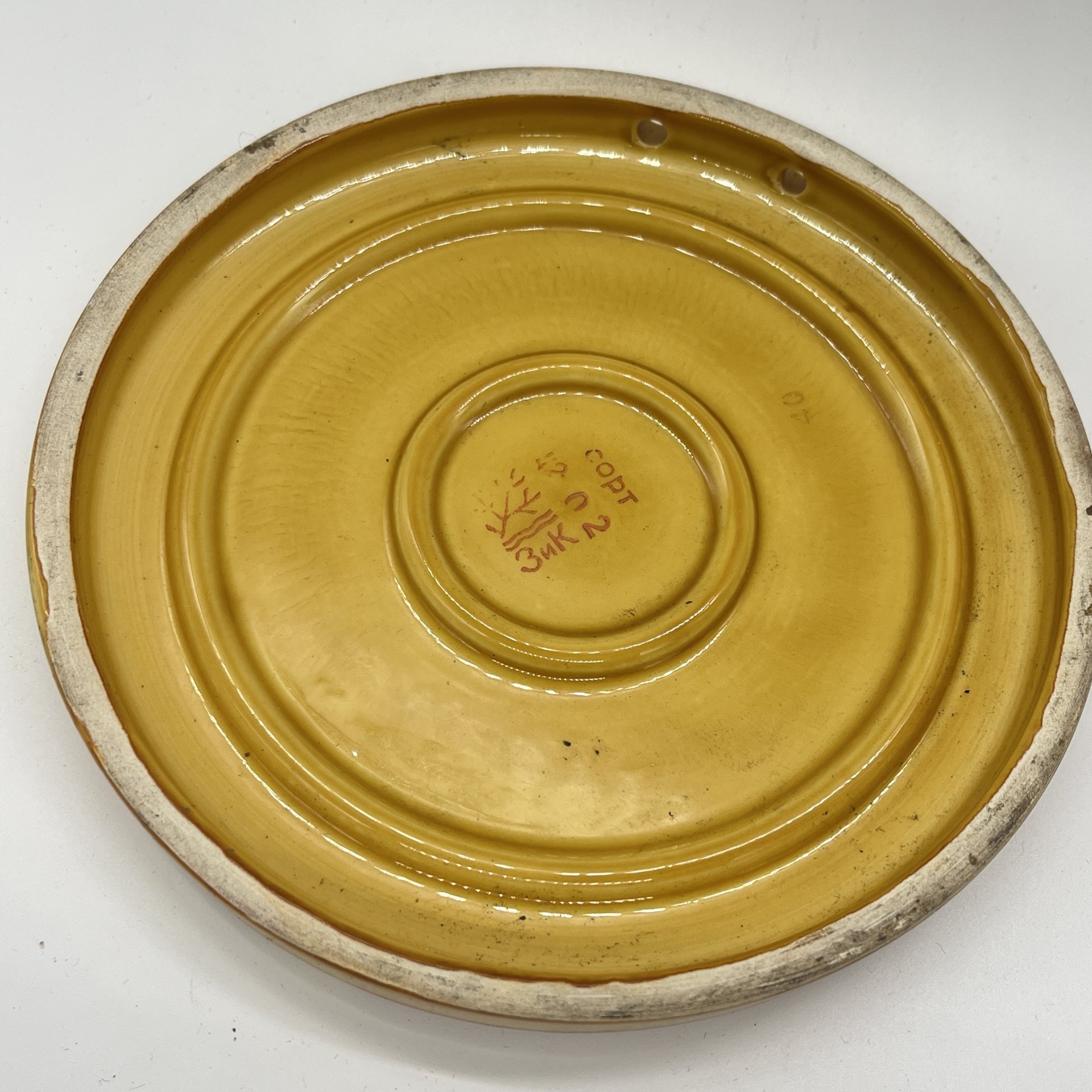 Панно настенное "Олимпийский Мишка" тяжелая атлетика, фаянс, деколь, Конаковский фаянсовый завод им. М.И. Калинина (ЗиК Конаково), СССР, 1980 г.