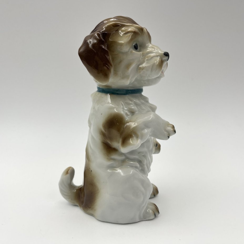 Статуэтка "Собачка на задних лапах"