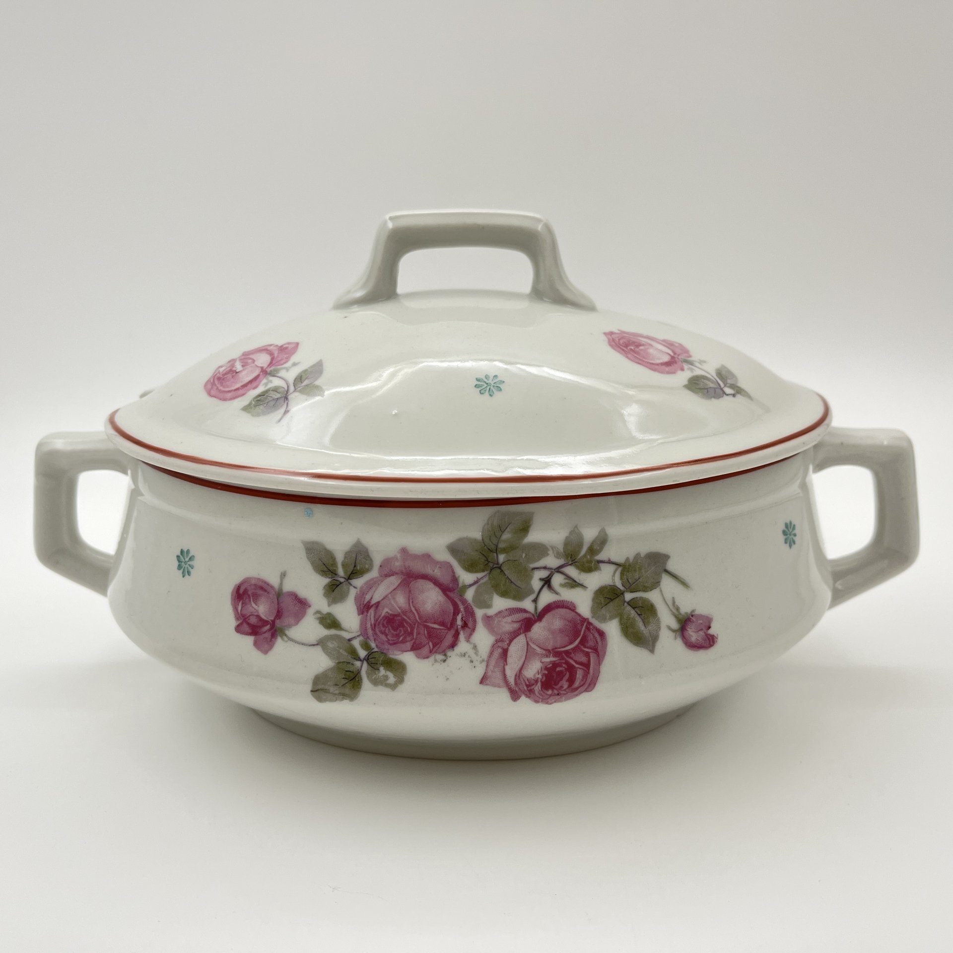 Террина (для горячих блюд) с декором в виде роз, фаянс, деколь, обводка, Дулевский фарфоровый завод (Дулёво), СССР, 1926-1931 гг.