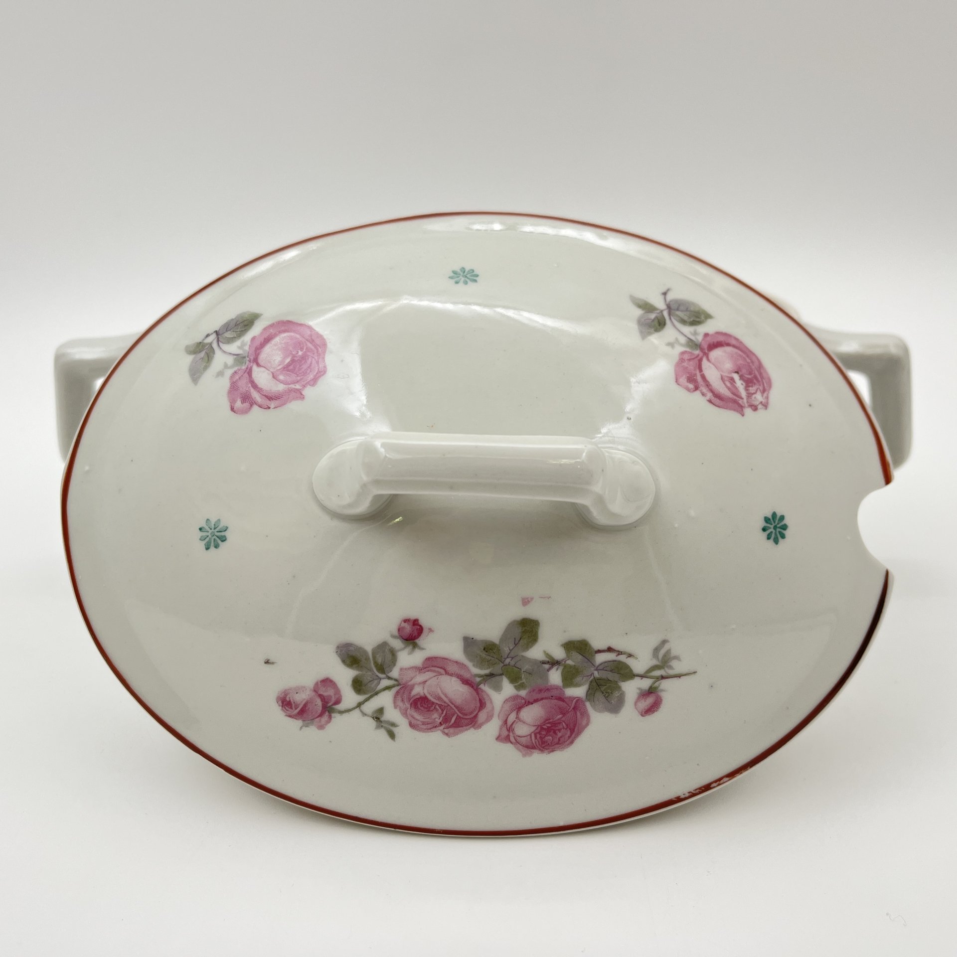 Террина (для горячих блюд) с декором в виде роз, фаянс, деколь, обводка, Дулевский фарфоровый завод (Дулёво), СССР, 1926-1931 гг.
