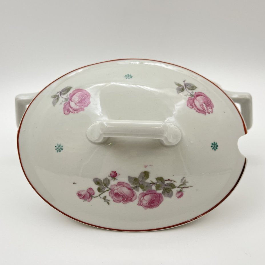 Террина (для горячих блюд) с декором в виде роз, фаянс, деколь, обводка, Дулевский фарфоровый завод (Дулёво), СССР, 1926-1931 гг.
