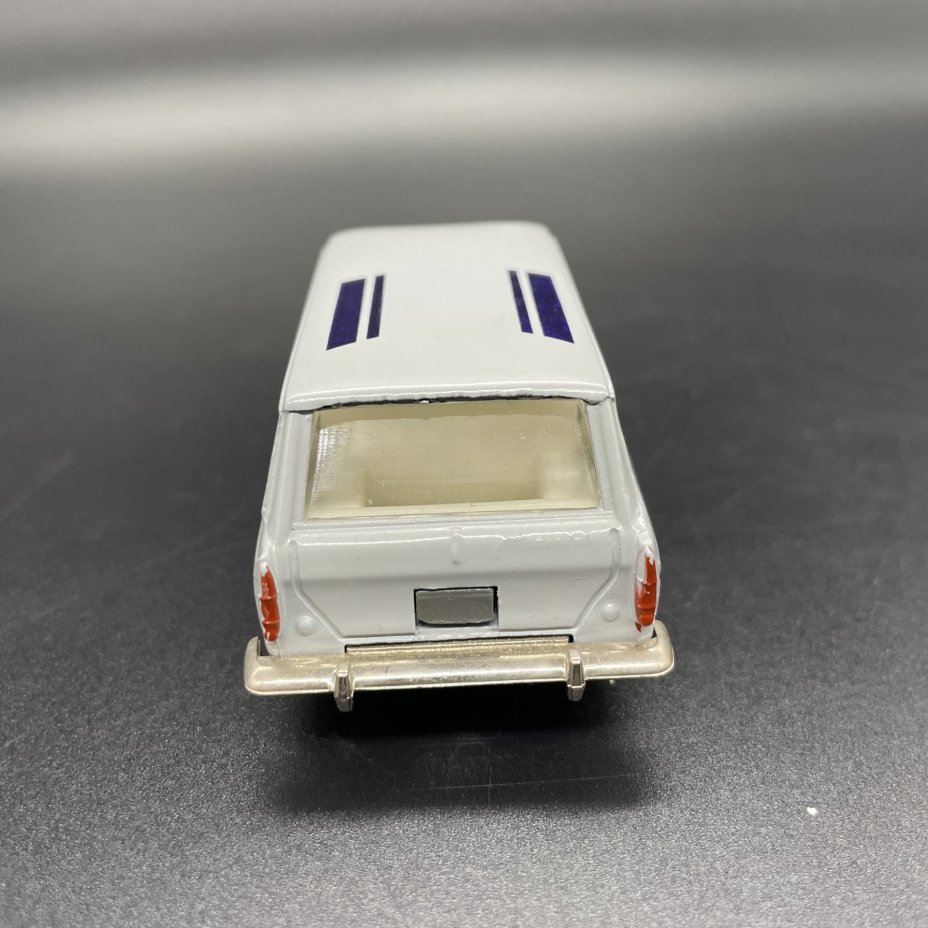 Модель автомобиля "Москвич-426" (Аэрофлот, серый) 1:43