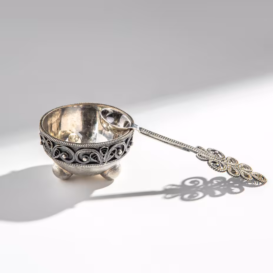 Солонка украшенная ажурным сканным декором, мельхиор, СССР, 1960-1980 гг.