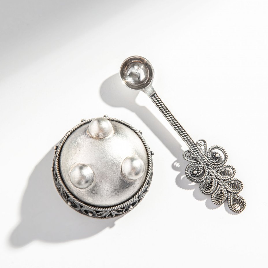 Солонка украшенная ажурным сканным декором, мельхиор, СССР, 1960-1980 гг.