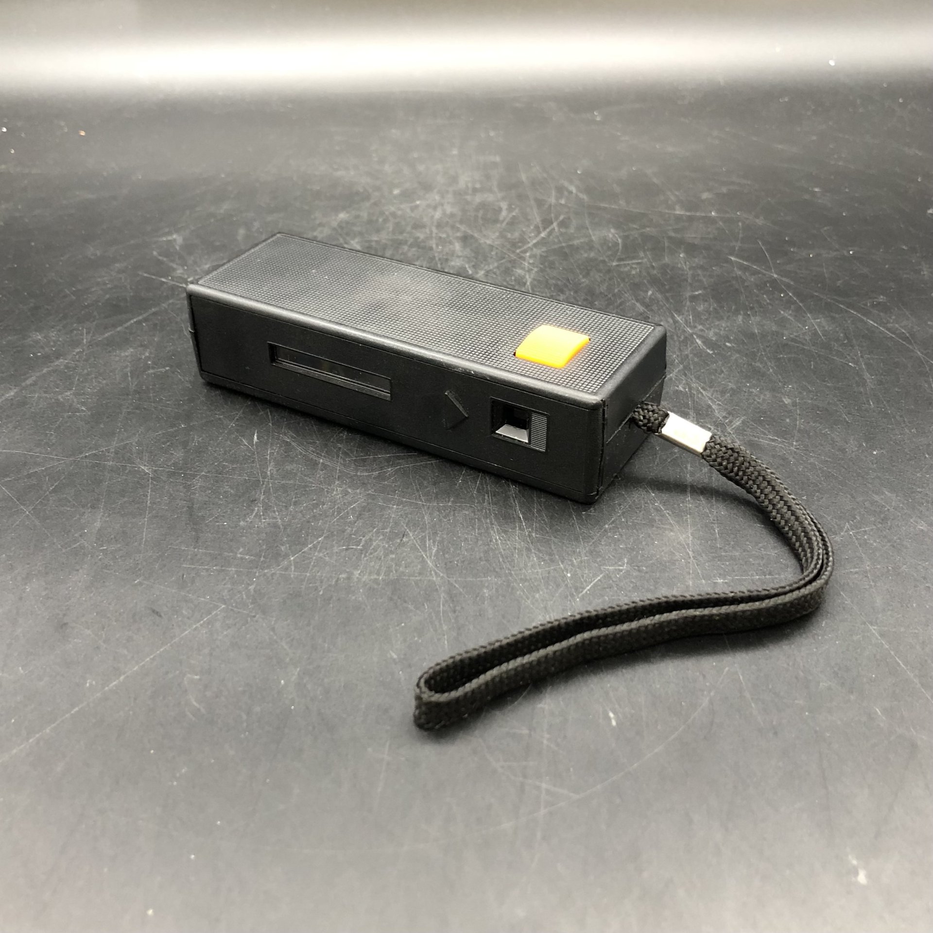 Фотоаппарат плёночный компактный "Pocketpak 110p promax"
