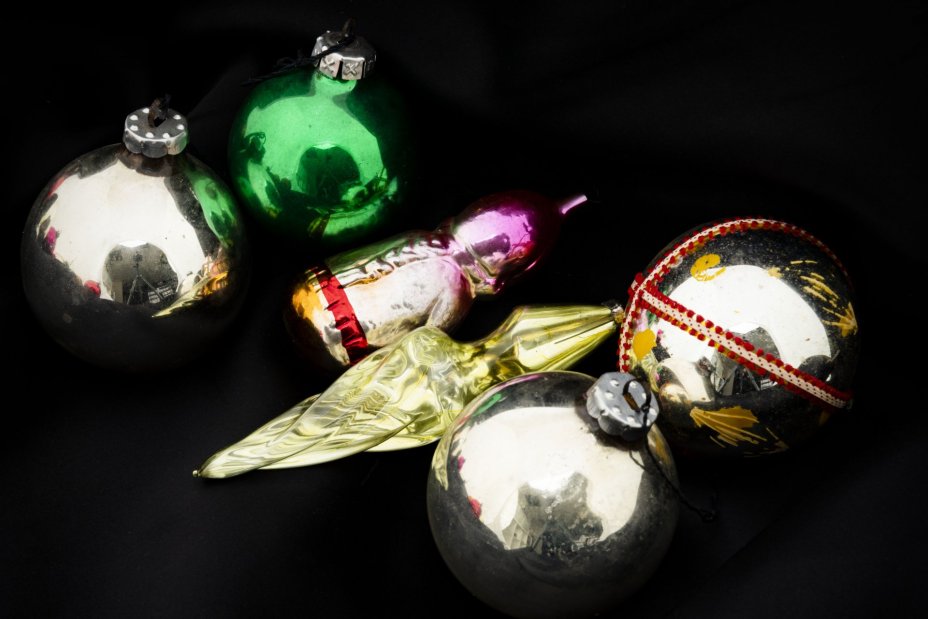 Набор из 36 ёлочных игрушек, стекло, металл, СССР, 1960-1990 гг.