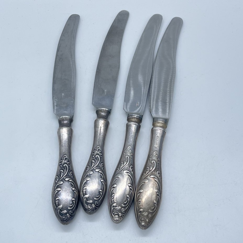 Набор из 4 столовых ножей "Пламя" (подбор), нержавеющая сталь, Кольчугинский завод цветных металлов, СССР, 1962-1991 гг.