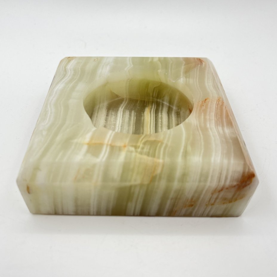 Пепельница квадратной формы, оникс, резьба