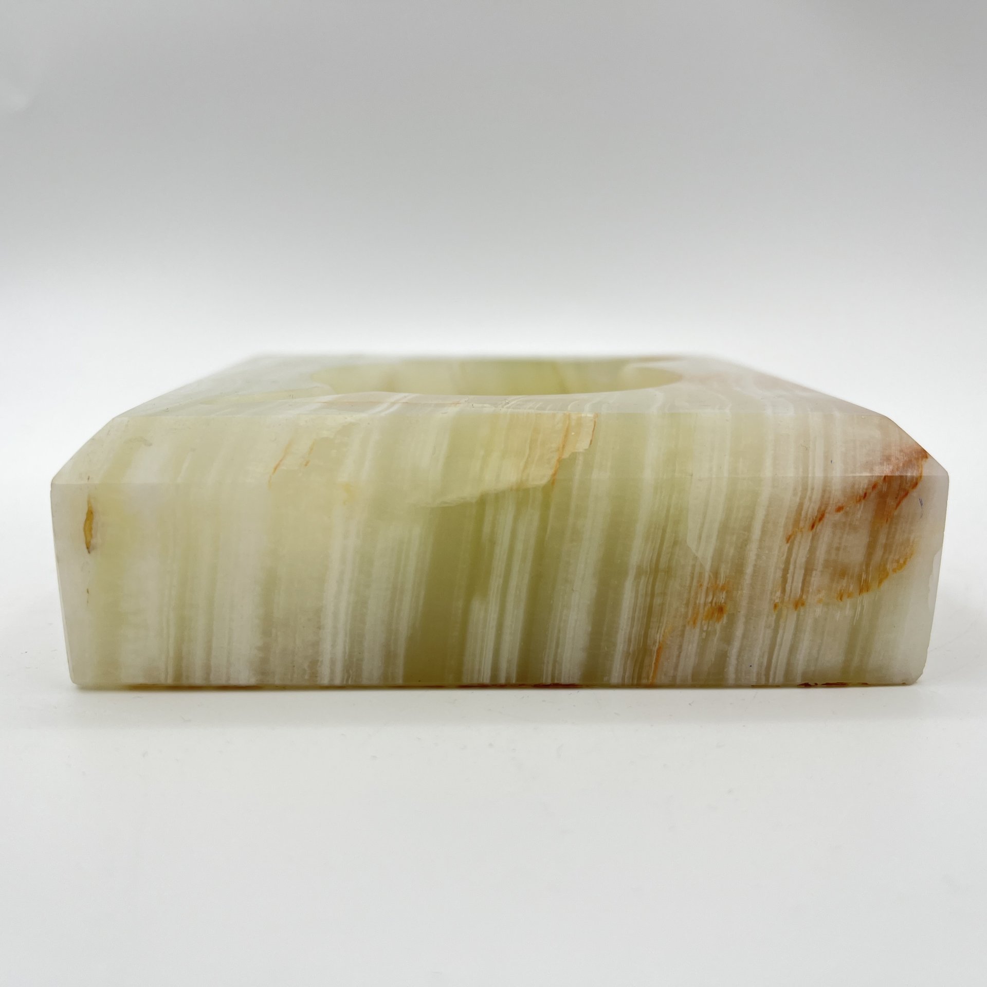 Пепельница квадратной формы, оникс, резьба, Азия, 2000-2015 гг.