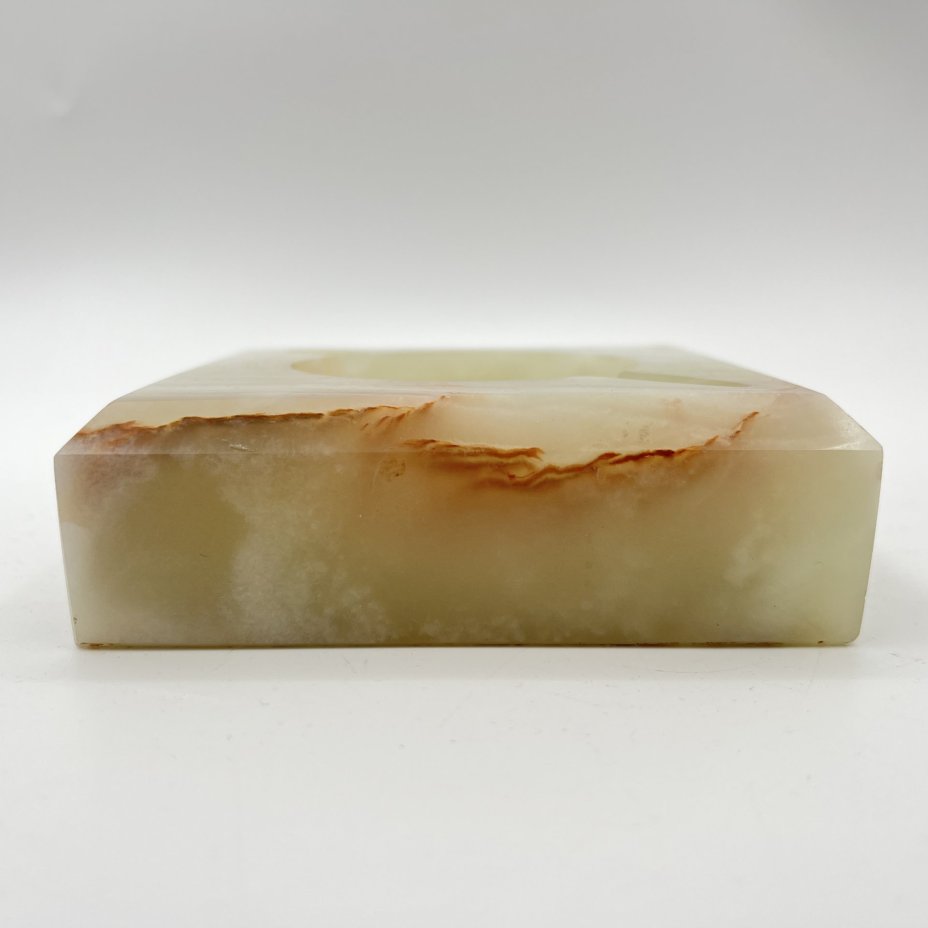 Пепельница квадратной формы, оникс, резьба