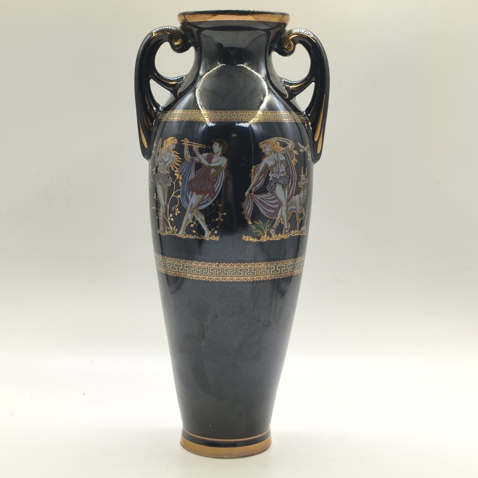 Ваза "Греция", Товарищество "Оріана", керамика, крытье, деколь, золочение, Украина, 2006 г.