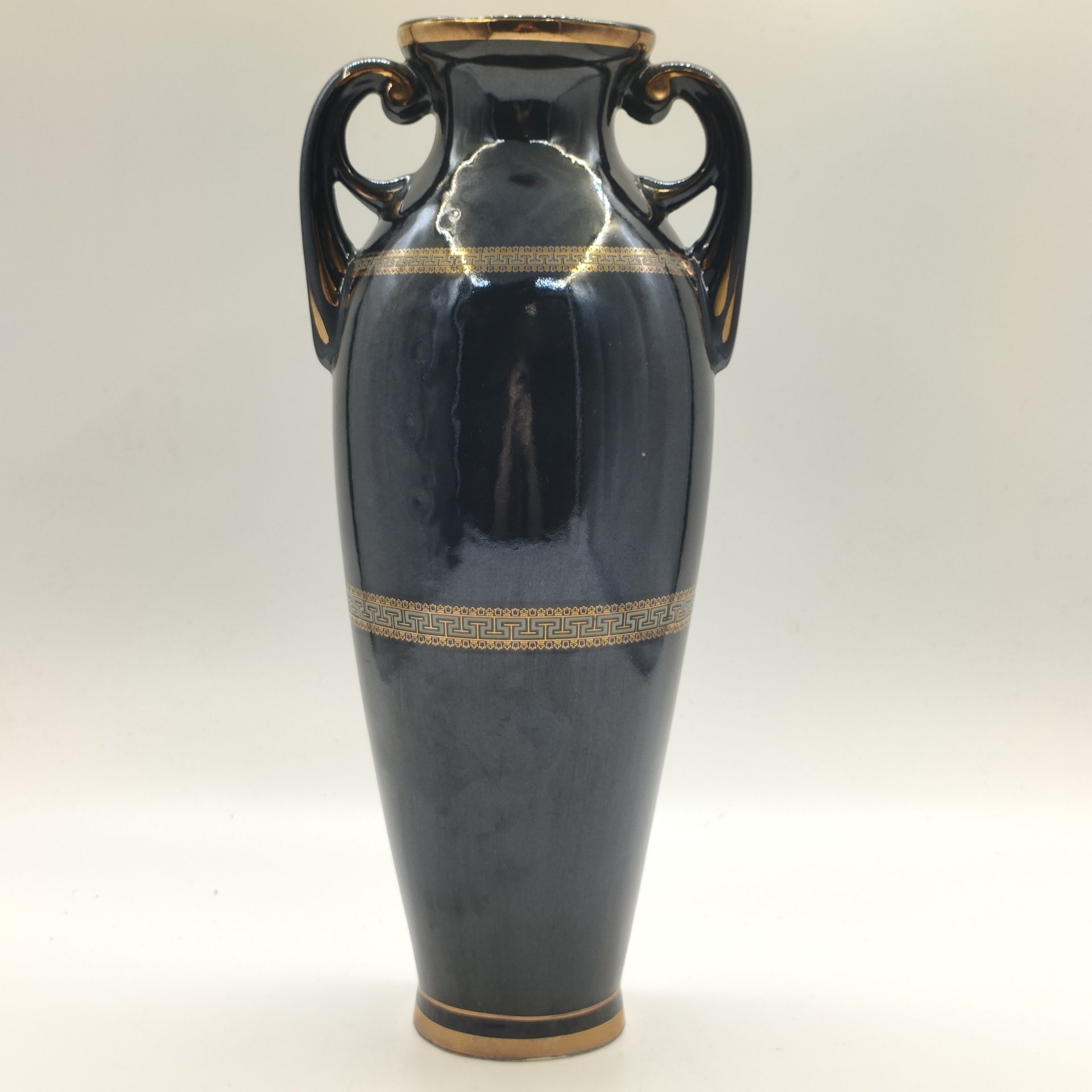 Ваза "Греция", Товарищество "Оріана", керамика, крытье, деколь, золочение, Украина, 2006 г.