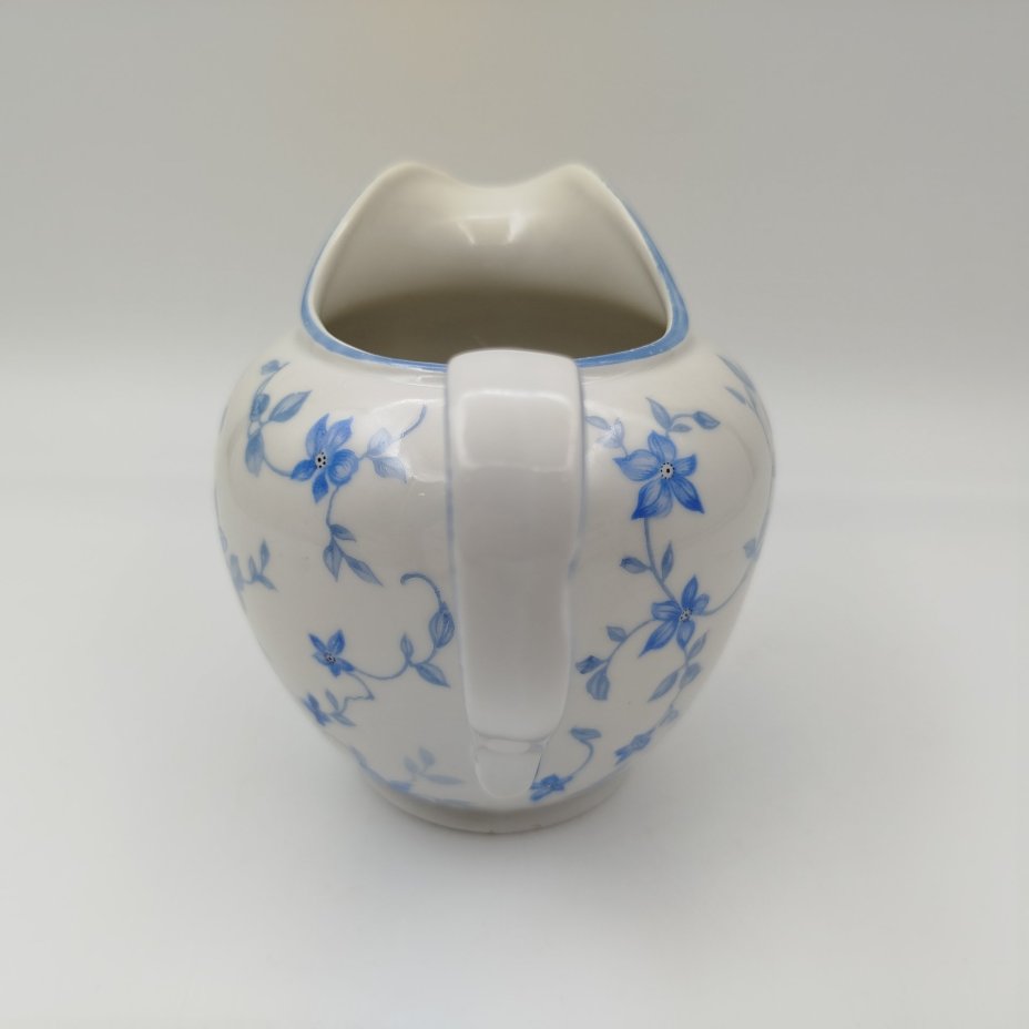 Молочник/сливочник, украшенный цветочным декором, фарфор, деколь, Kahla, Германия, 1937-1956 гг.