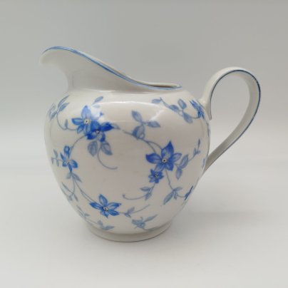 Молочник/сливочник, украшенный цветочным декором, фарфор, деколь, Kahla, Германия, 1937-1956 гг., Kahla