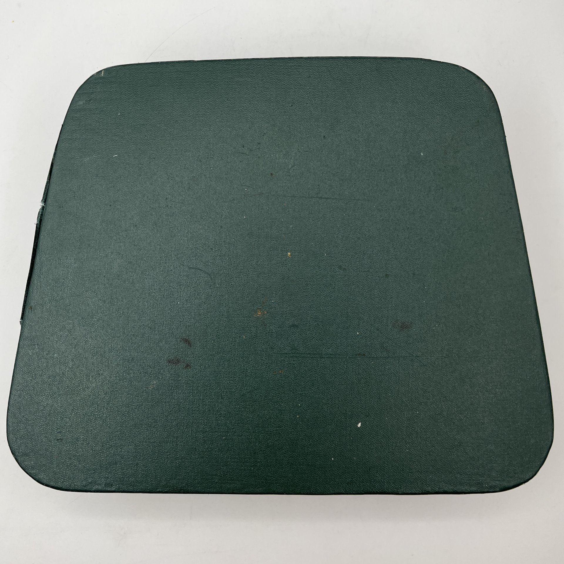 Набор столовых приборов (ножи, вилки, ложки и чайные ложки) на 6 персон, в оригинальной коробке