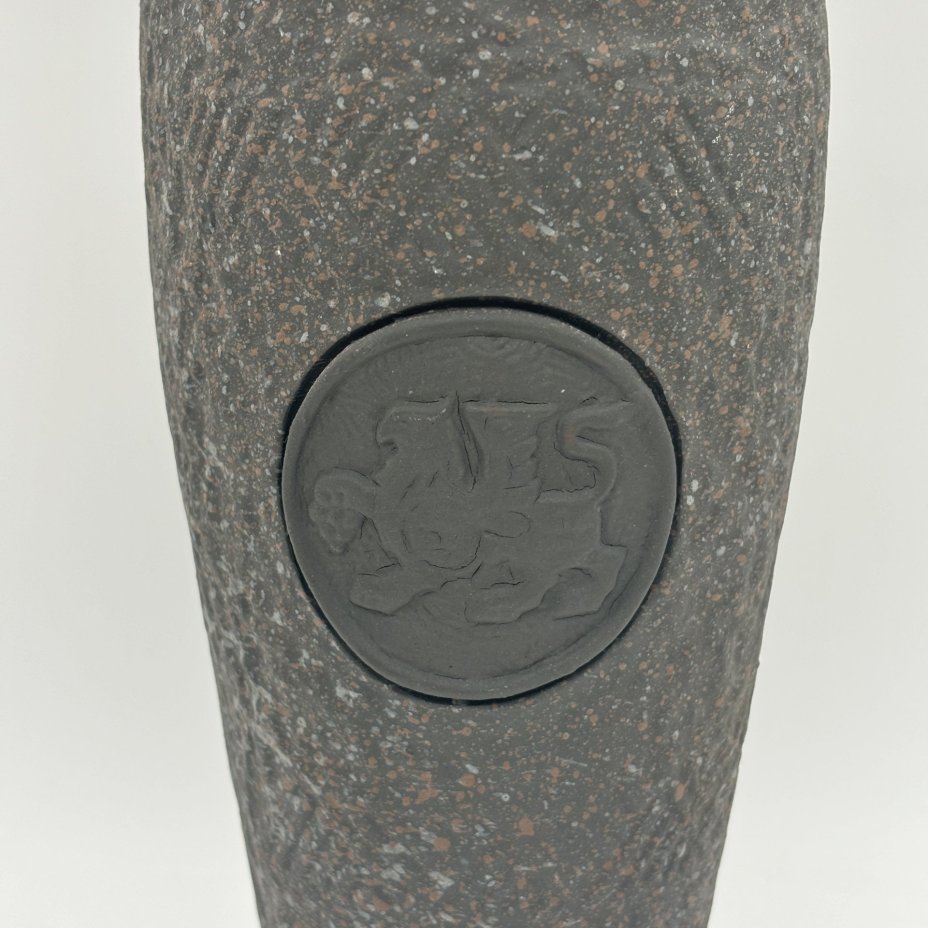 Кувшин с грифоном в медальоне с двумя ручками, керамика, Азия, 1980-2000 гг.