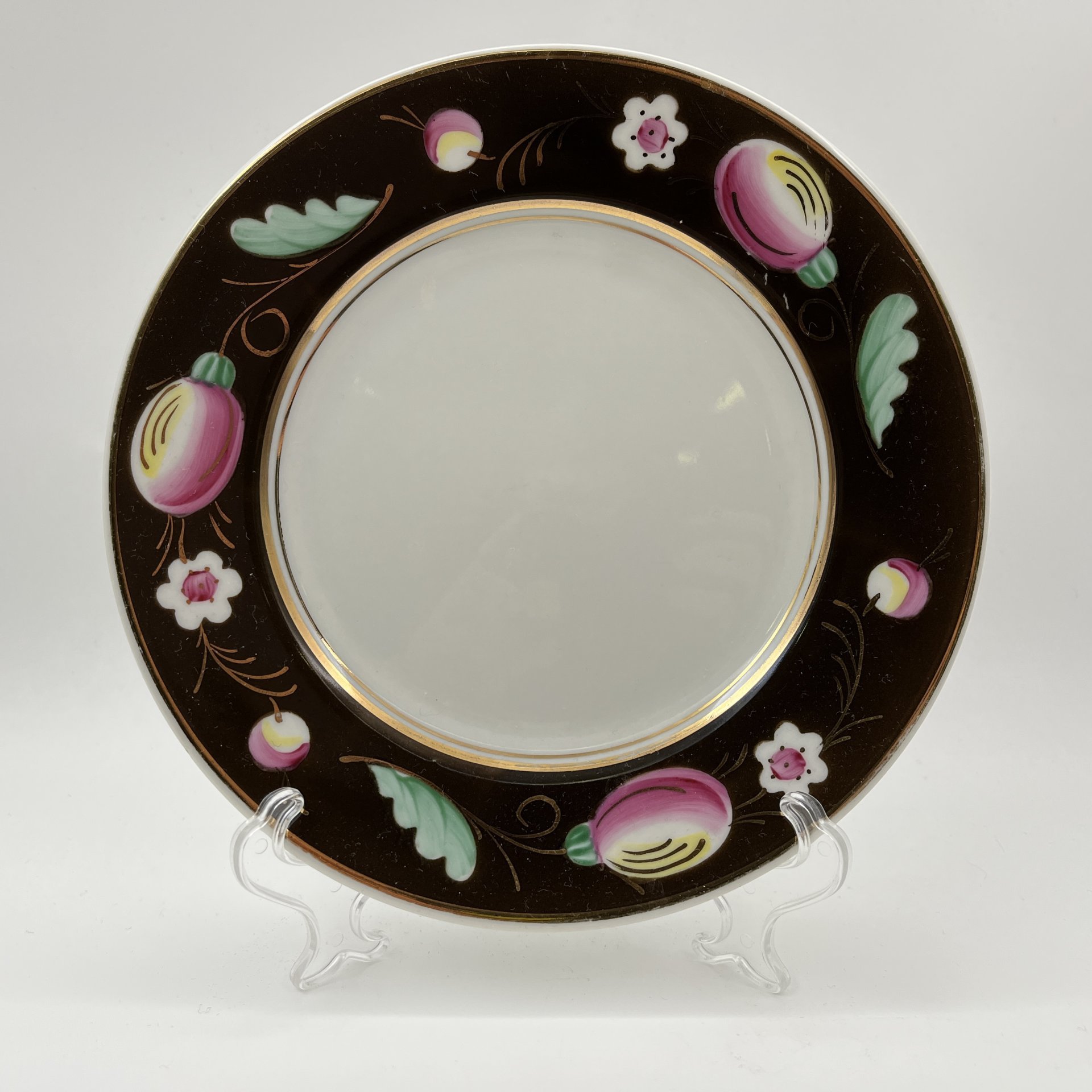 Набор из блюдца и десертной тарелки "Слива", автор А.А.Чекулина, фарфор, крытье, роспись, золочение, Дмитровский фарфоровый завод (ДФЗ Вербилки), СССР, 1954-1965 гг.