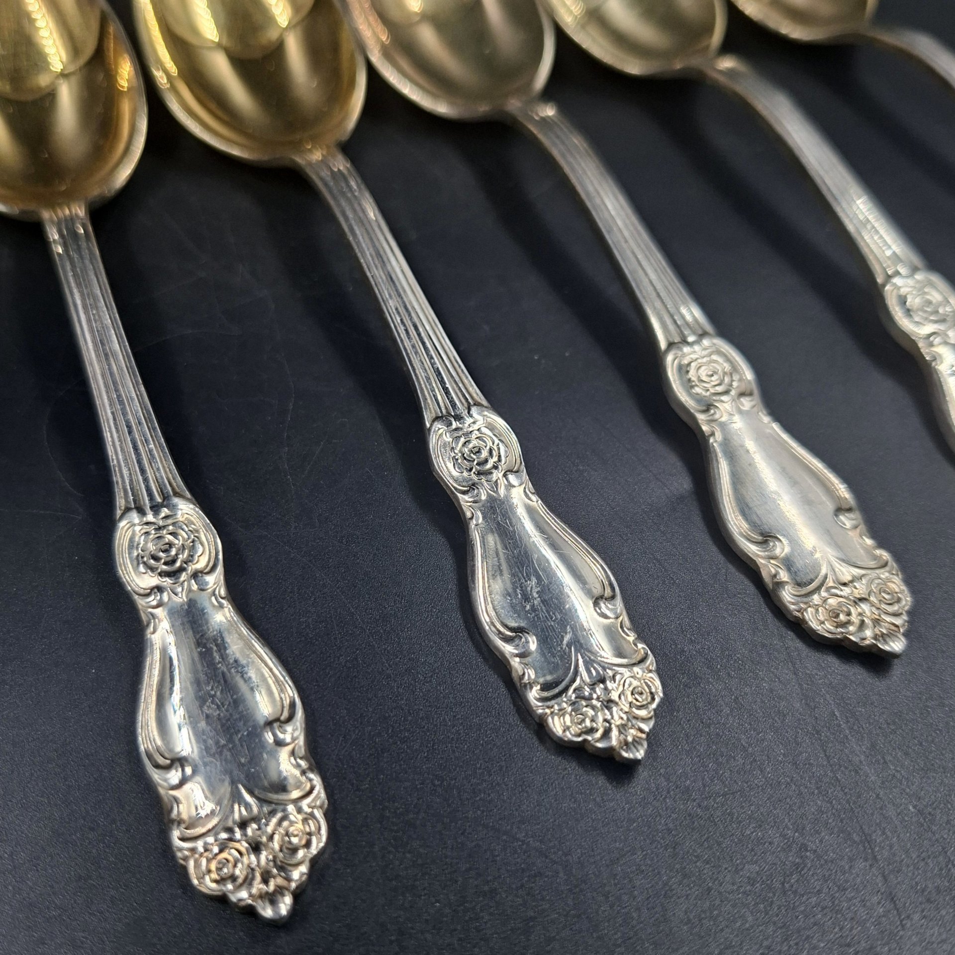 Набор из шести десертных ложек "Серебряная роза", мНЦ (медь-никель-цинк), золочение, Кольчугинский завод цветных металлов, СССР, 1970-1990 гг.