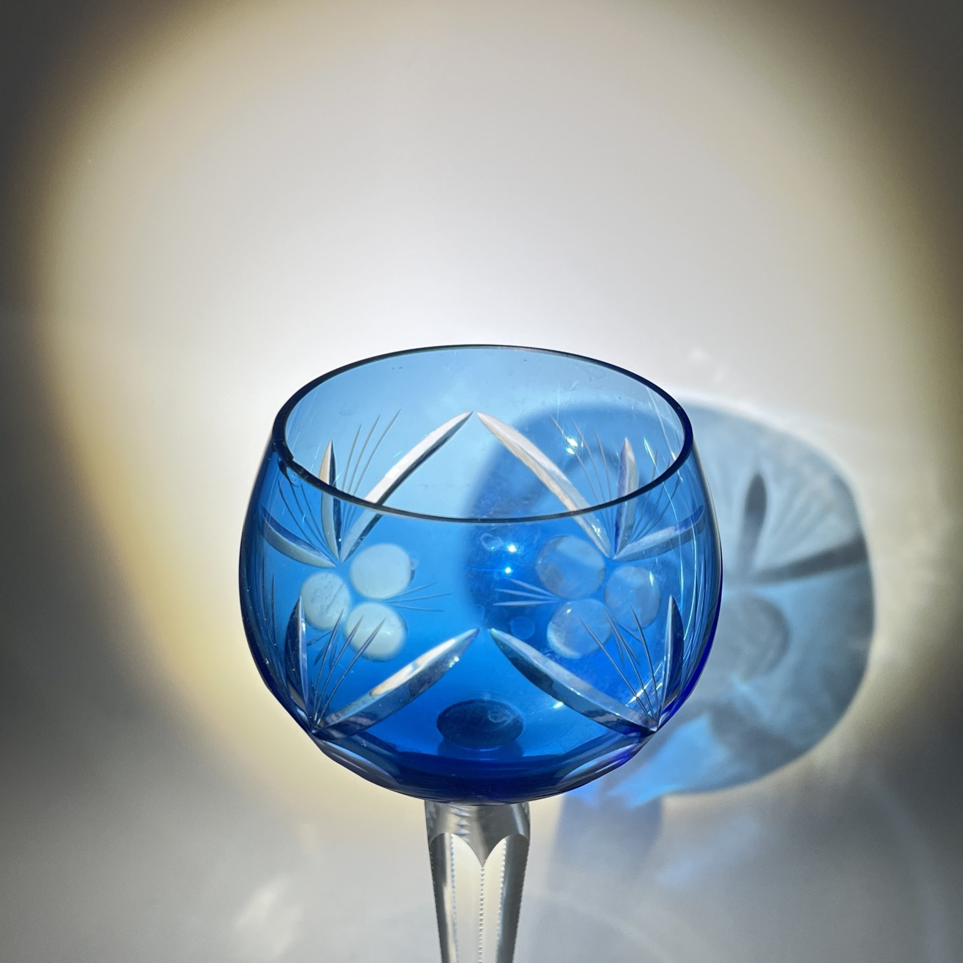 Фужер с резным декором в виде винограда, хрусталь, алмазная грань, Германия, 1970-1990 гг.