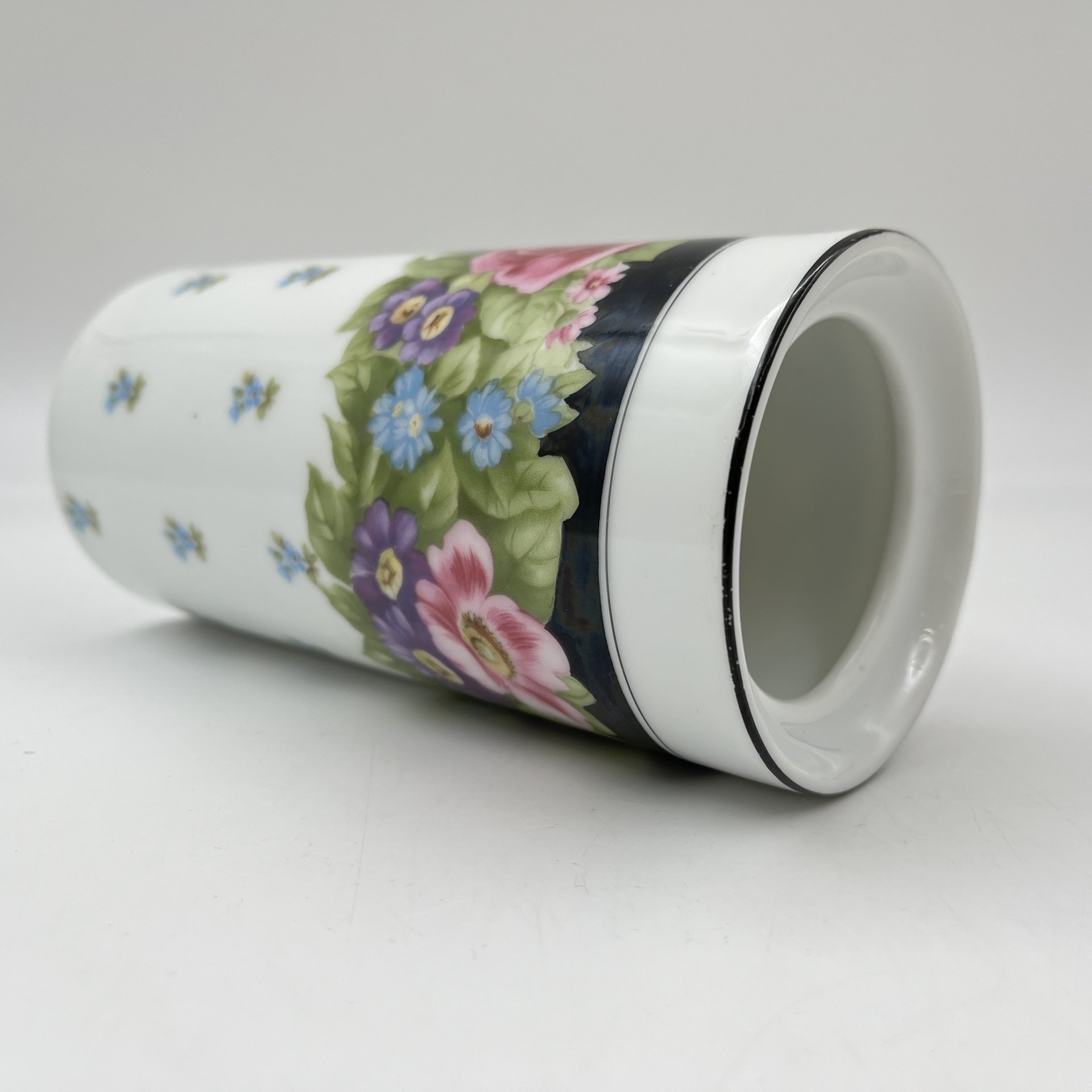 Банка (ваза) с цветочным декором, фарфор, деколь, Rosenthal (Розенталь), Германия, 1920-1940 гг.