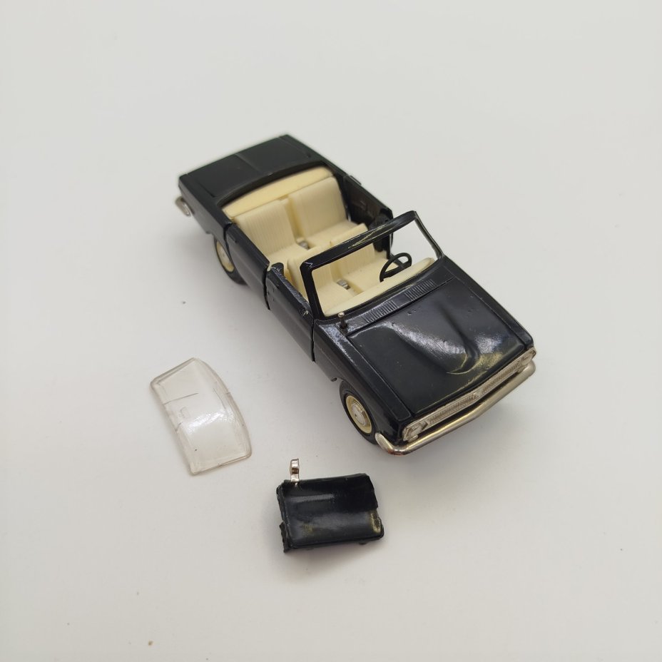 Модель автомобиля "Волга ГАЗ-3102" кабриолет, масштаб 1:43, металл, пластик, СССР, 1970-1980 гг.