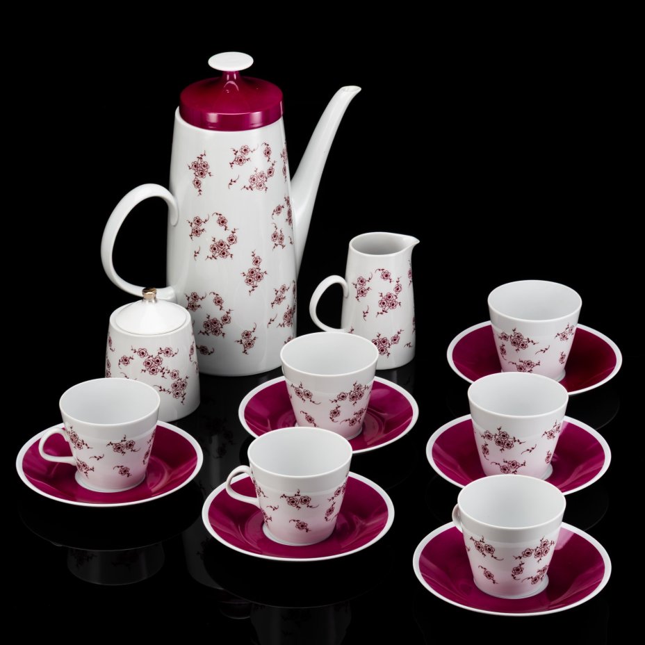 Сервиз чайно-кофейный на 6 персон, украшенный цветочным декором (15 предметов), фарфор, крытье, деколь, Lichte Porzellan (Лихте), ГДР, 1966-1985 гг.