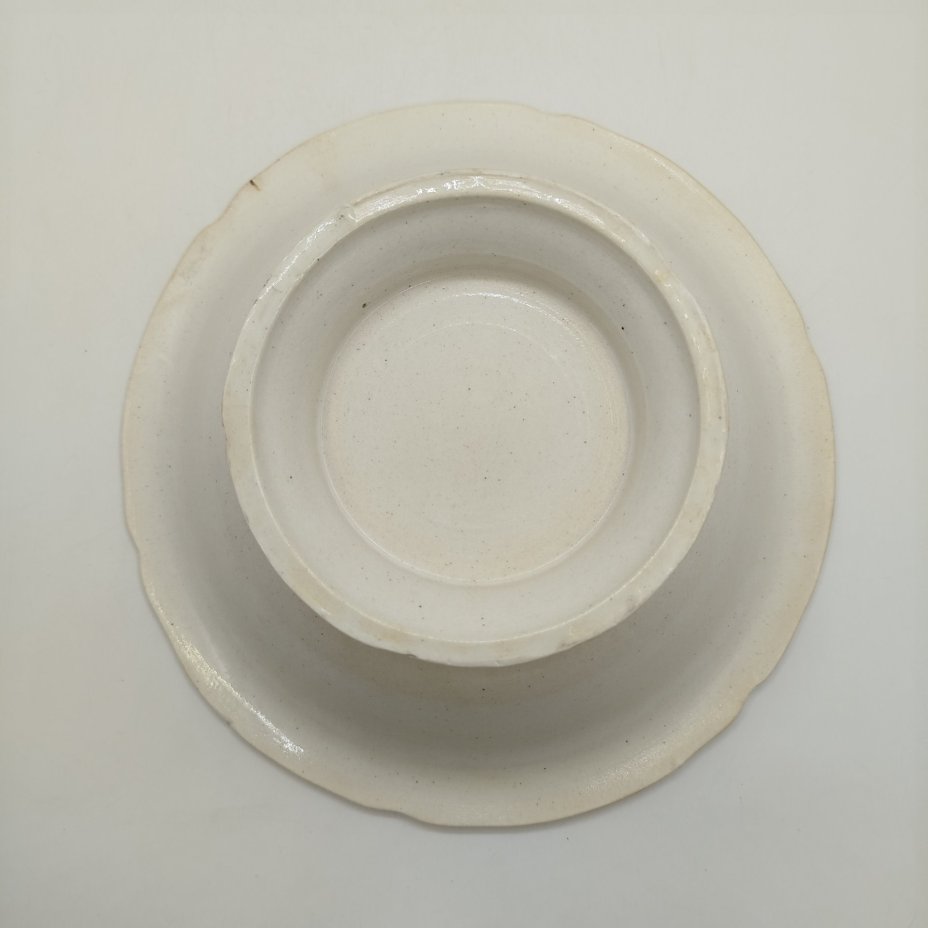 Конфетница на ножке