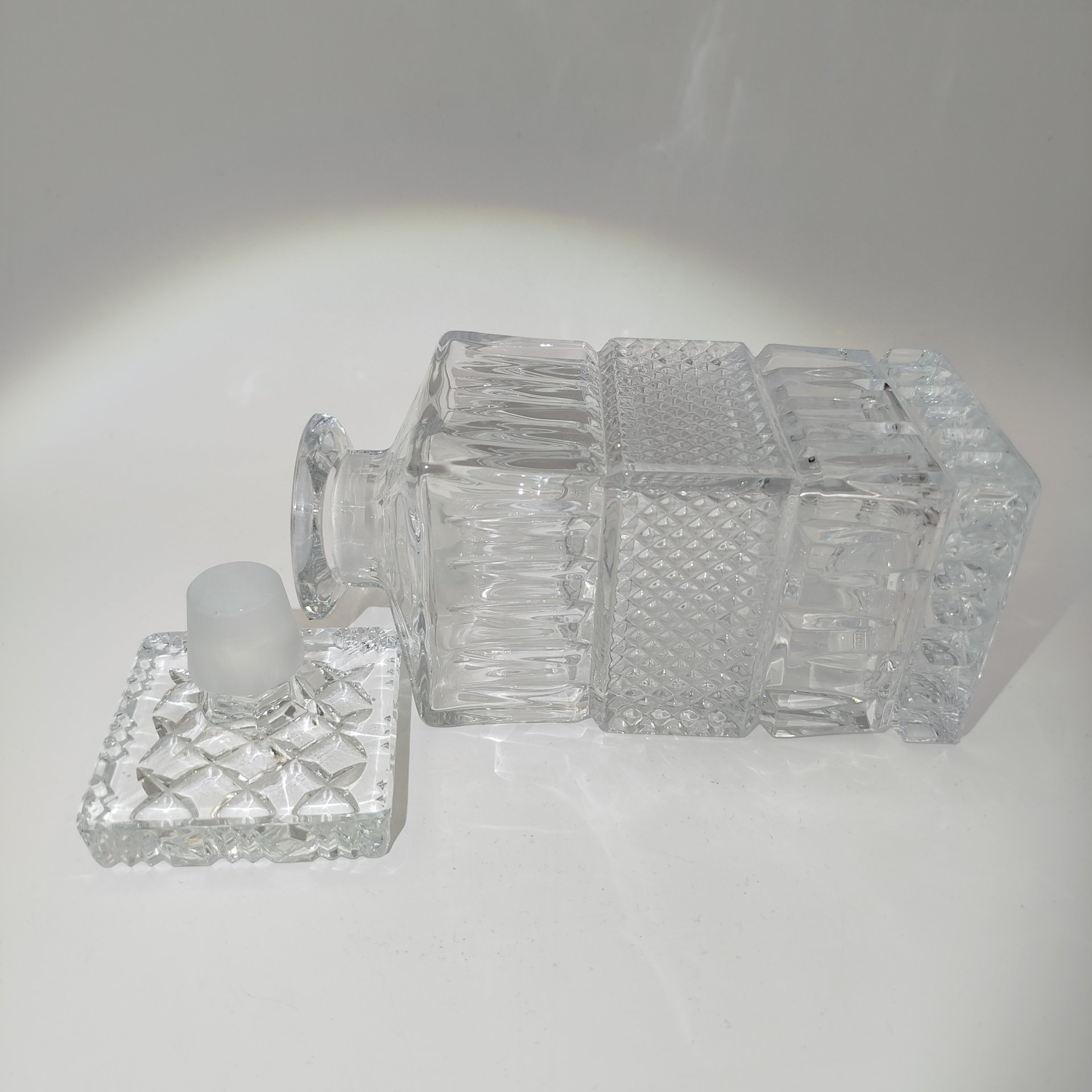 Штоф четырёхгранный "Brittany", хрусталь, алмазная грань, Bohemia Crystal (Bohemia Glass), Чехословакия, 1970-1980 гг.