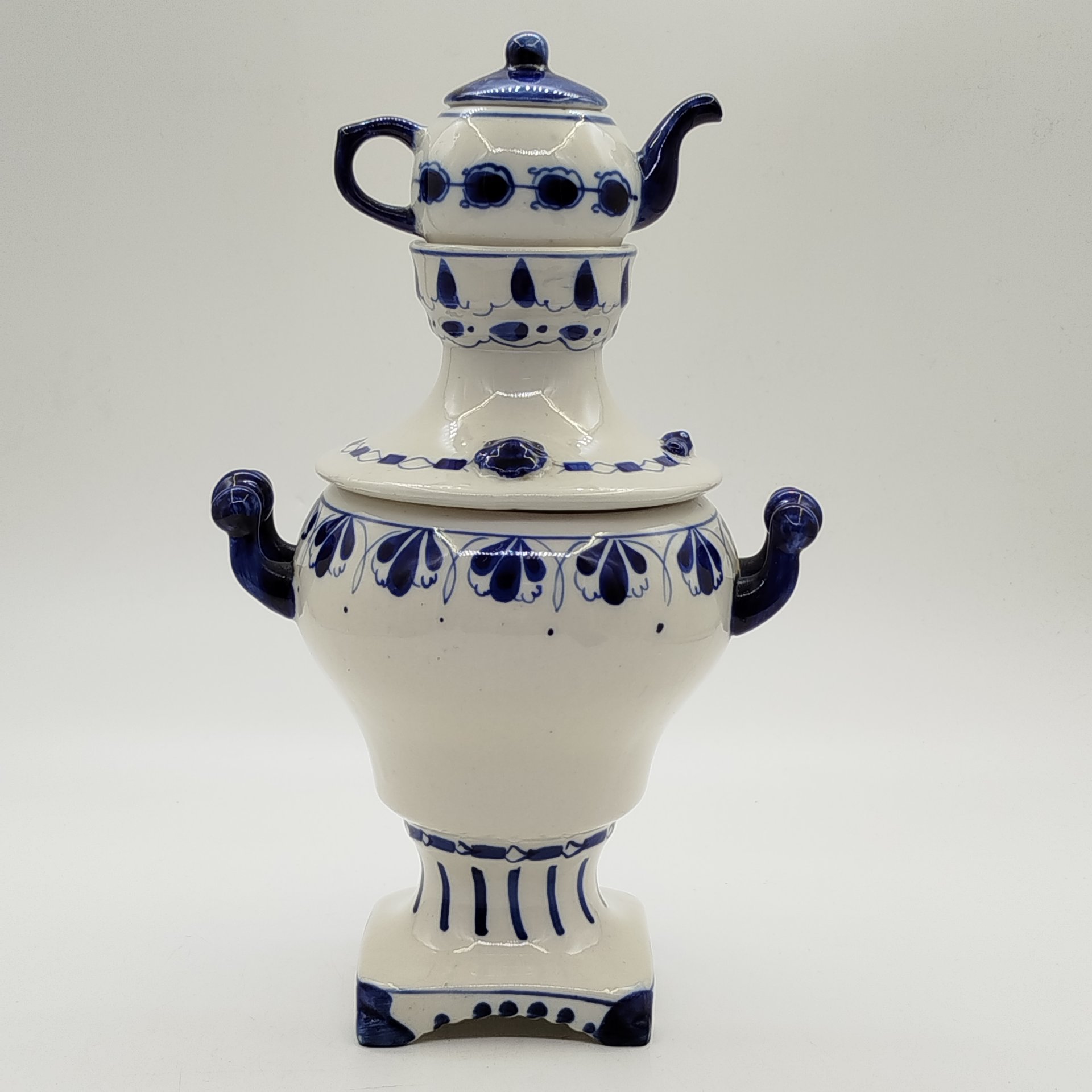 Самовар декоративный с миниатюрным чайником