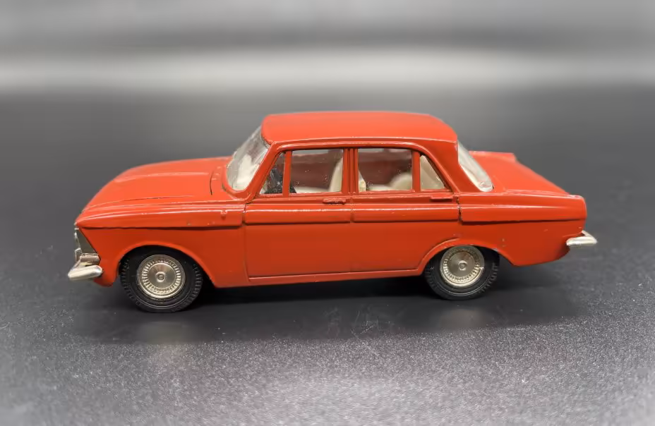 Модель автомобиля "Москвич 408"