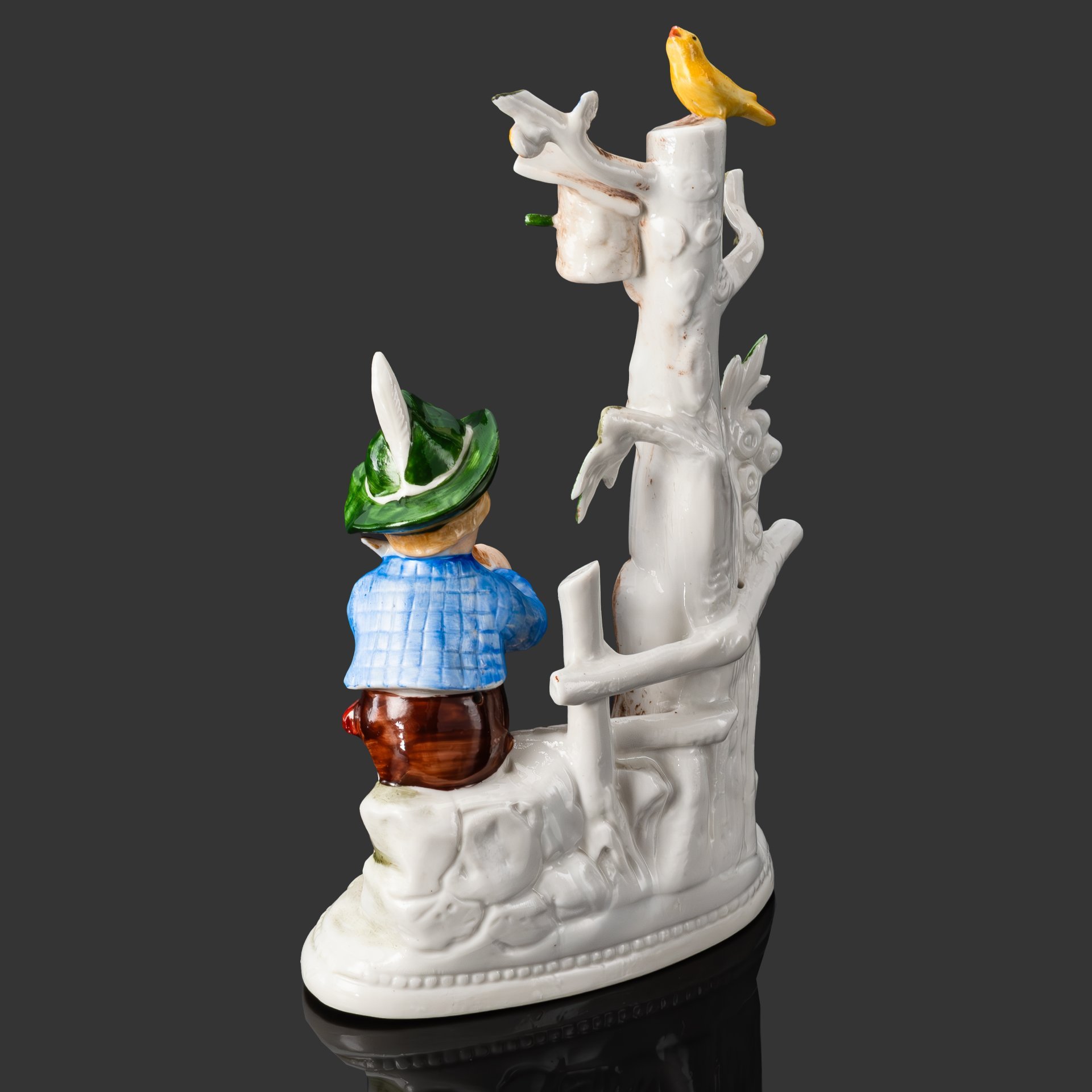 Статуэтка "Мальчик с дудочкой у скворечника", фарфор, роспись, Германия, 1950-1970 гг.