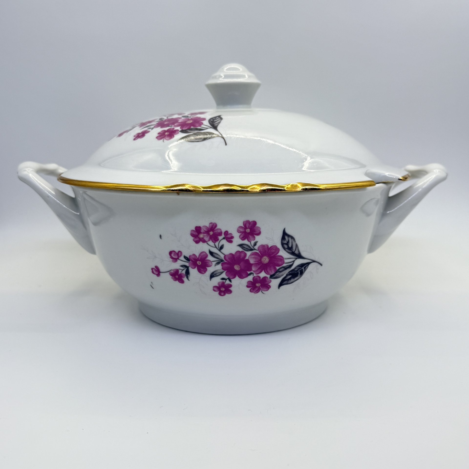 Супница, украшенная цветочным декором, фарфор, деколь, золочение, Дулевский фарфоровый завод (Дулёво), СССР, 1987 г., Дулевский фарфоровый завод (Дулёво)