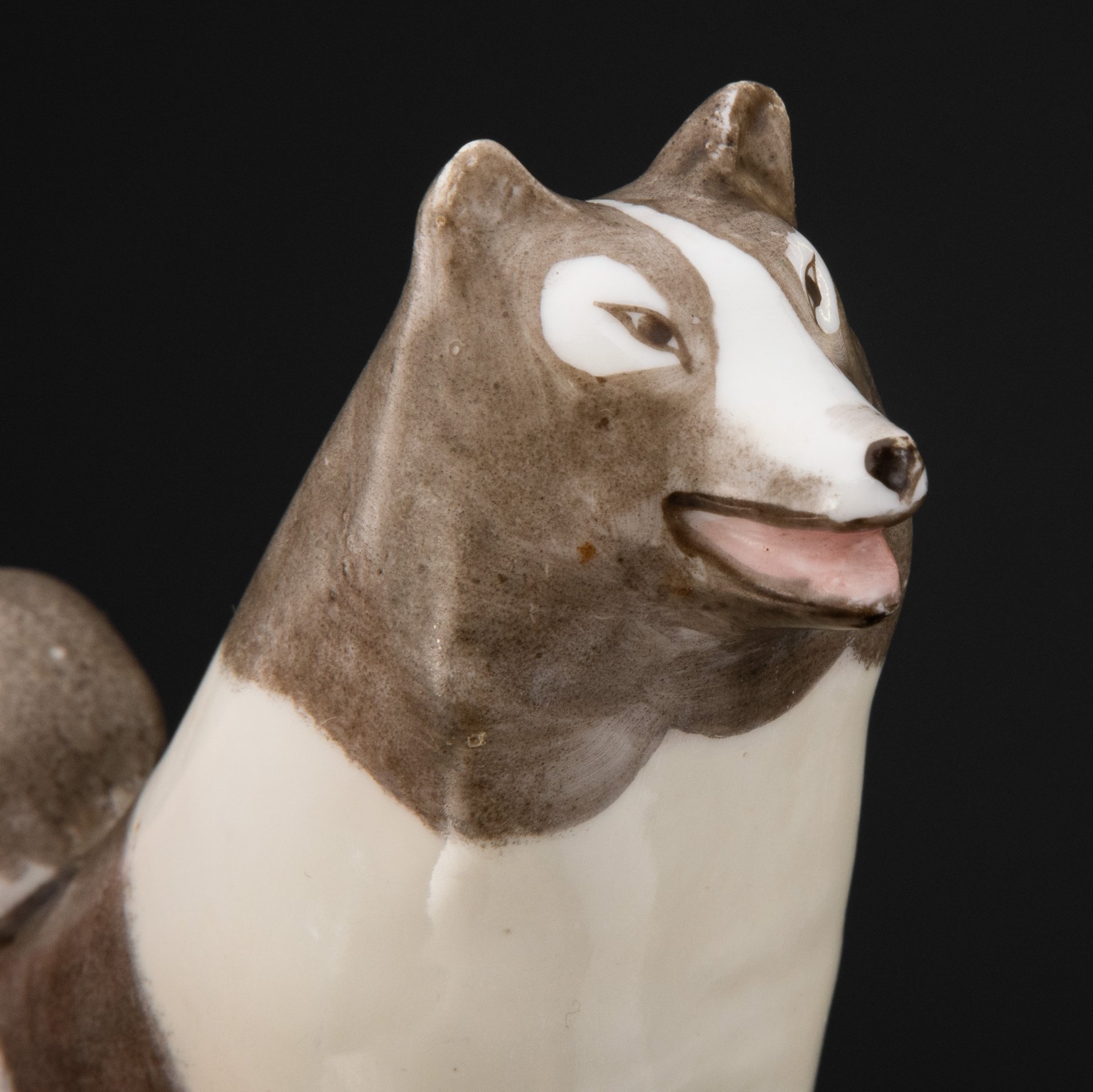 Статуэтка "Лайка", автор Н. Кольцов, фарфор, роспись, Ленинградский фарфоровый завод (ЛФЗ), СССР, 1937 г.