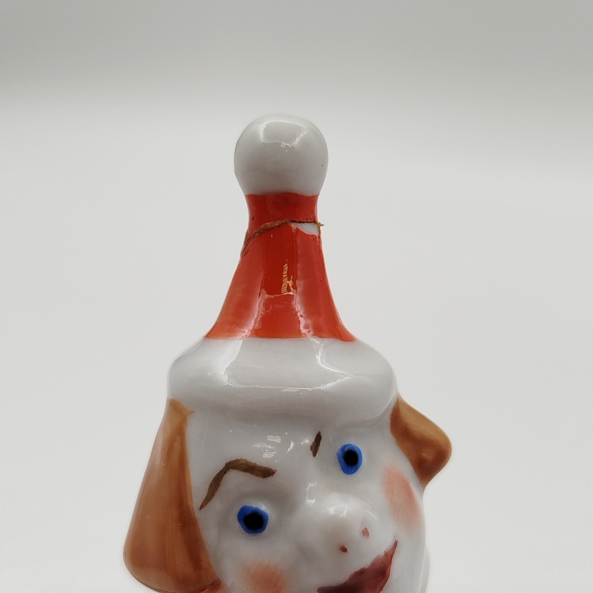 Статуэтка "Клоун", скульптор С.М. Орлов, фарфор, роспись, золочение, Дмитровский фарфоровый завод (ДФЗ Вербилки), СССР, 1965-1991 гг.