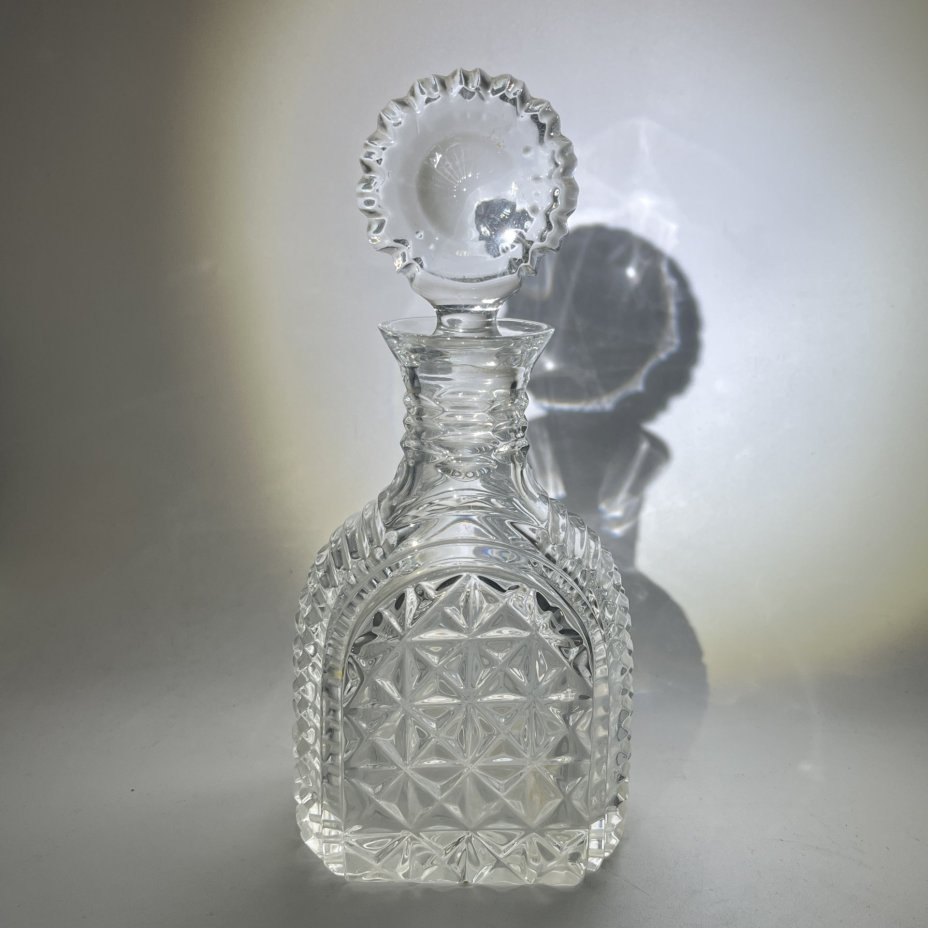 Графин небольшого размера с геометрическим декором, хрусталь, пресс, СССР, 1970-1990 гг.