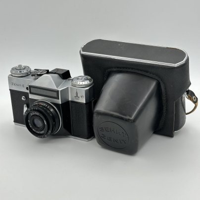 Фотоаппарат "Зенит-ЕТ" с объективом "Индустар 50-2" в оригинальном кофре, Красногорский механический завод (КМЗ)