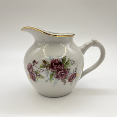 Молочник, украшенный цветочным декором, фарфор, деколь, золочение, Дулевский фарфоровый завод (Дулёво), СССР, 1963 г.