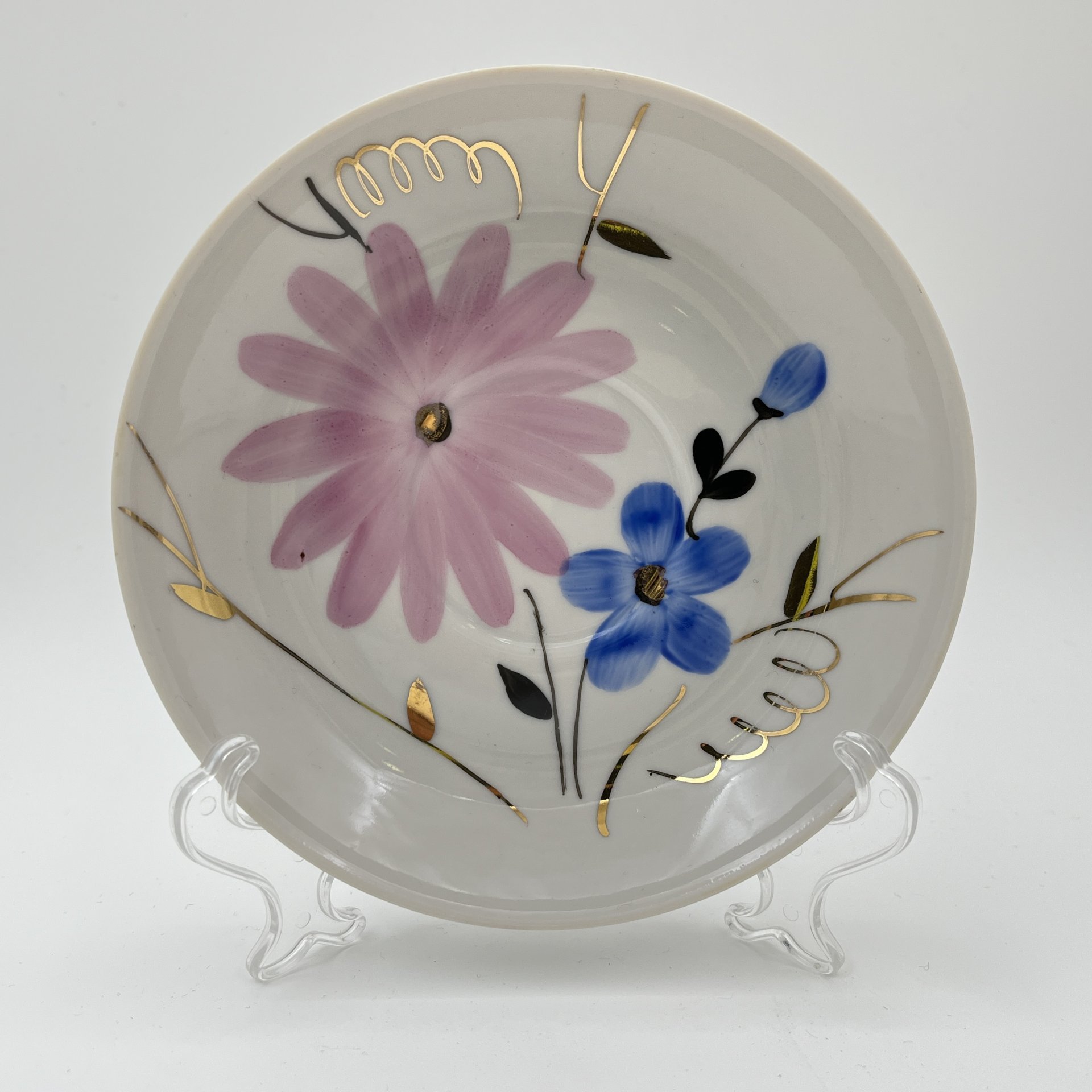 Пара чайная с цветочным декором в виде астр, фарфор, роспись, золочение, Дулевский фарфоровый завод (Дулёво), СССР, 1968-1991 гг.