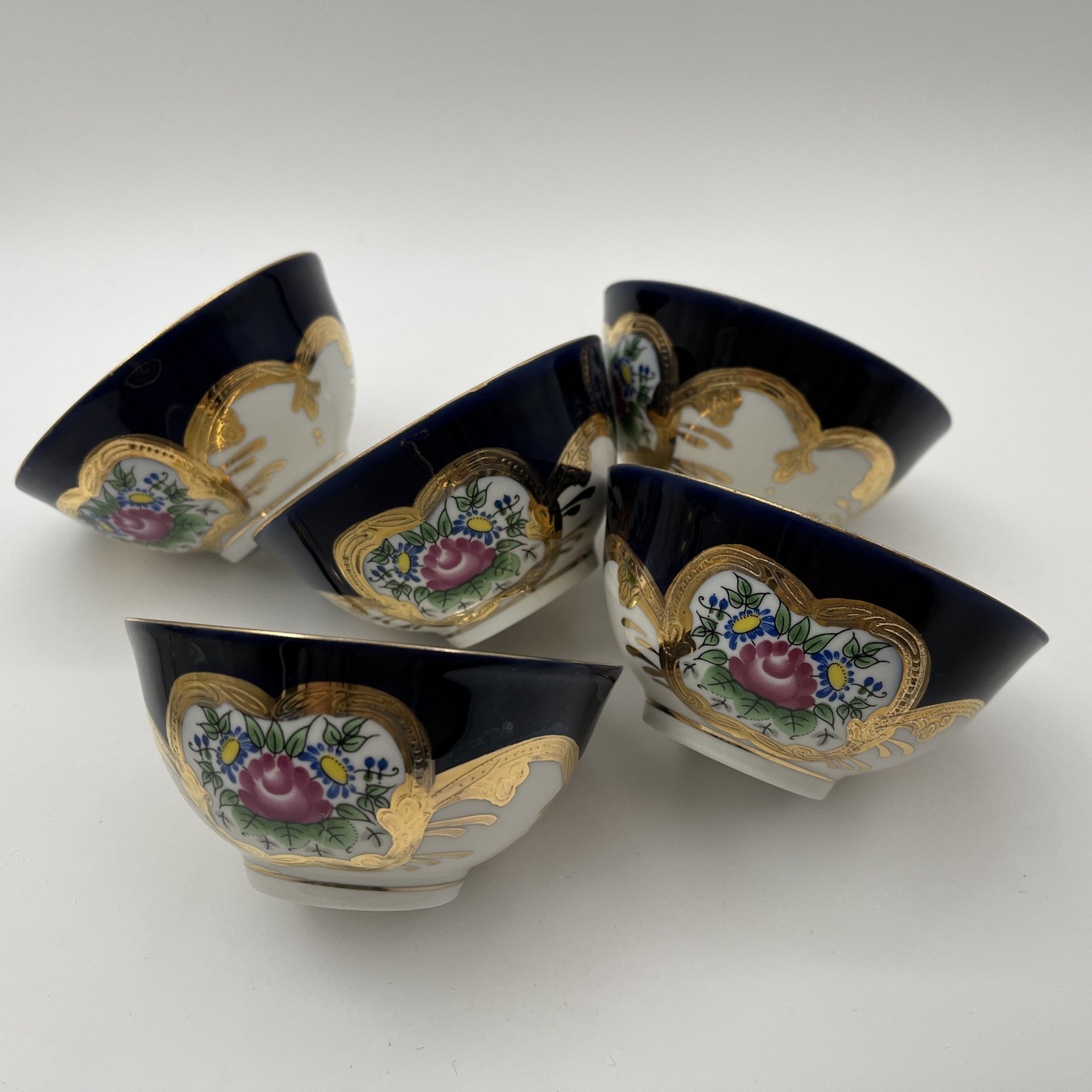 Набор чайный с цветочным декором на 5 персон (9 предметов)