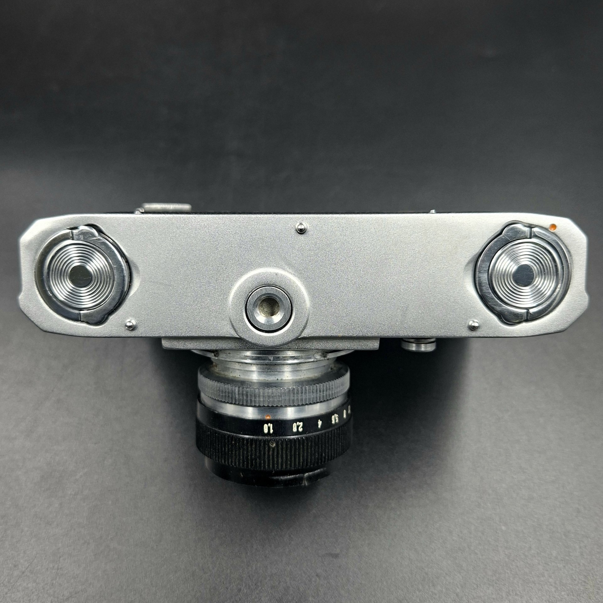 Фотоаппарат «Киев-4» с объективом «Гелиос-103» в оригинальном кофре, металл, стекло, кожа, пластик, Киевский завод «Арсенал», СССР, 1957-1979 гг.