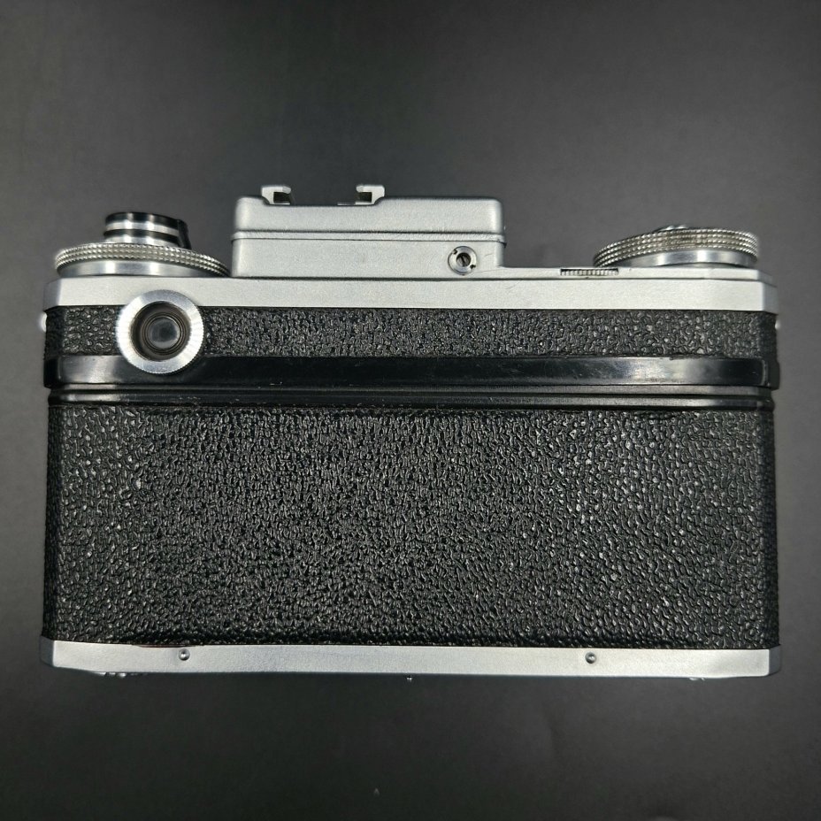 Фотоаппарат «Киев-4» с объективом «Гелиос-103» в оригинальном кофре, металл, стекло, кожа, пластик, Киевский завод «Арсенал», СССР, 1957-1979 гг.