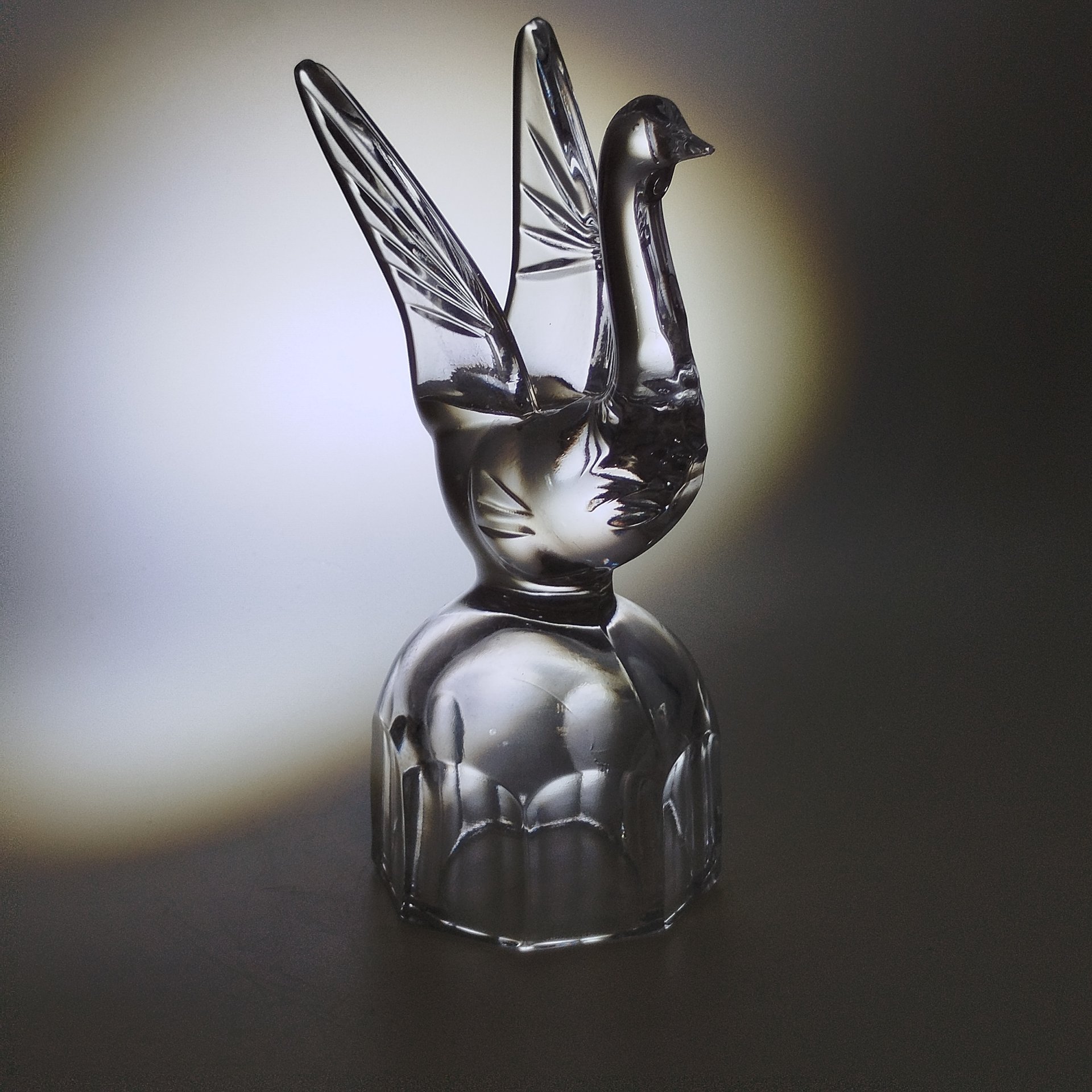 Статуэтка-бокал "Лебедь", хрусталь, Гусевской хрустальный завод (Гусь-Хрустальный), Российская Федерация, 2000-2015 гг.