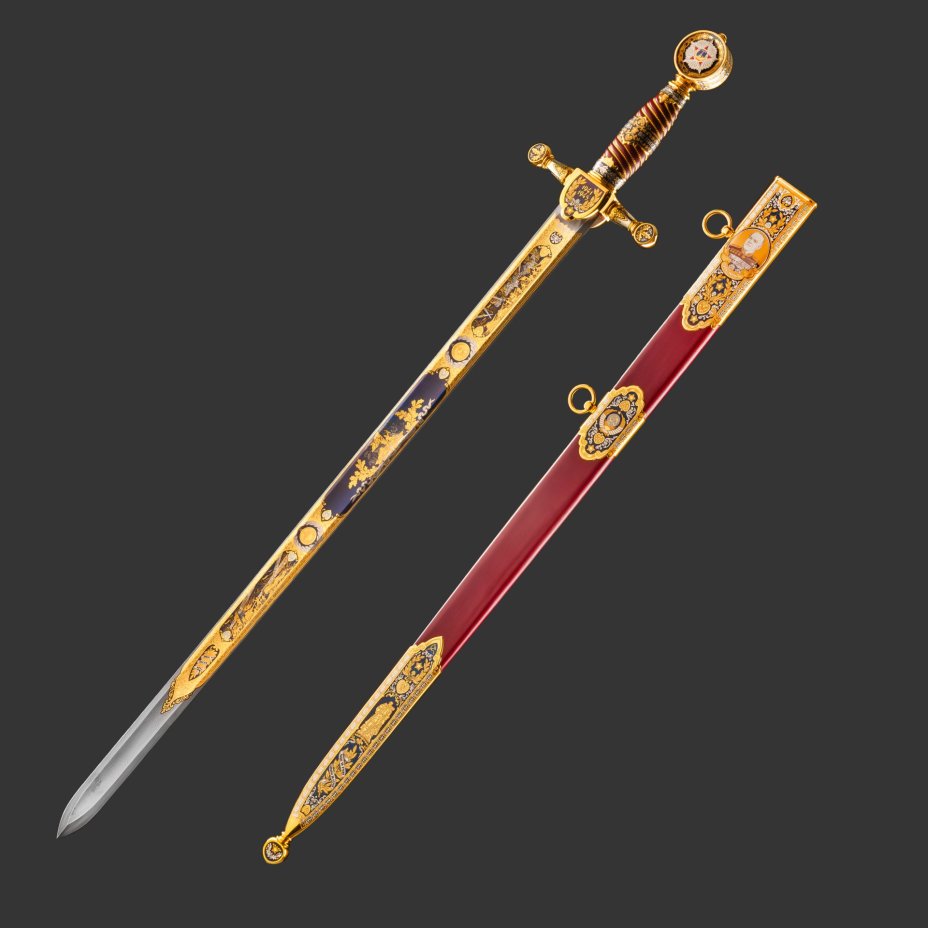 Меч "Маршал Победы", сталь, латунь, дерево, кожа, золочение; в деревянном подарочном коробе с бархатным ложементом, Российская Федерация, 2025 г.