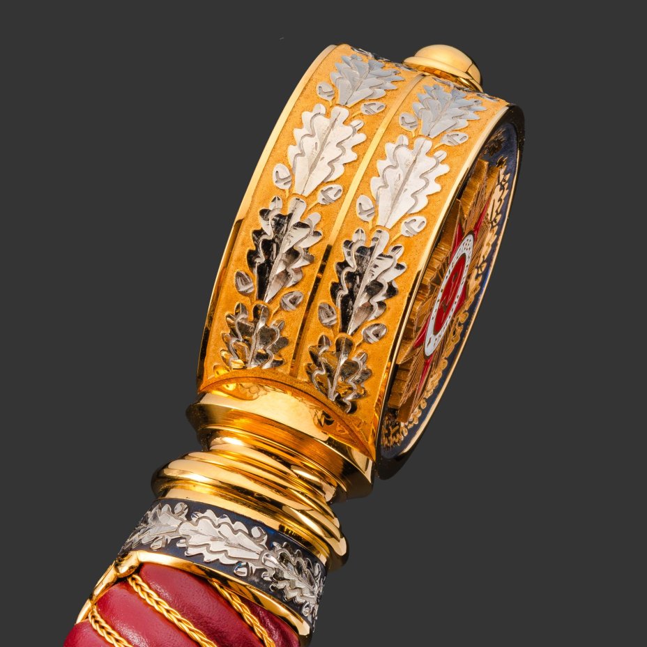 Меч "Маршал Победы", сталь, латунь, дерево, кожа, золочение; в деревянном подарочном коробе с бархатным ложементом, Российская Федерация, 2025 г.