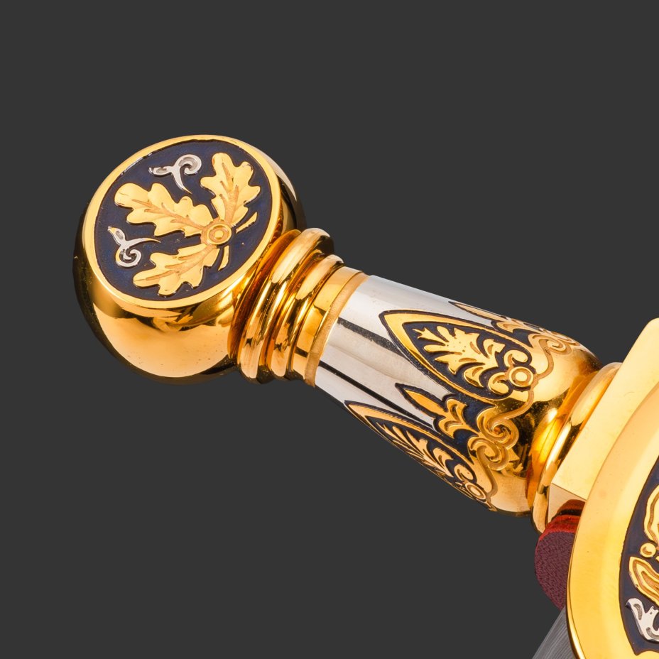 Меч "Маршал Победы", сталь, латунь, дерево, кожа, золочение; в деревянном подарочном коробе с бархатным ложементом, Российская Федерация, 2025 г.