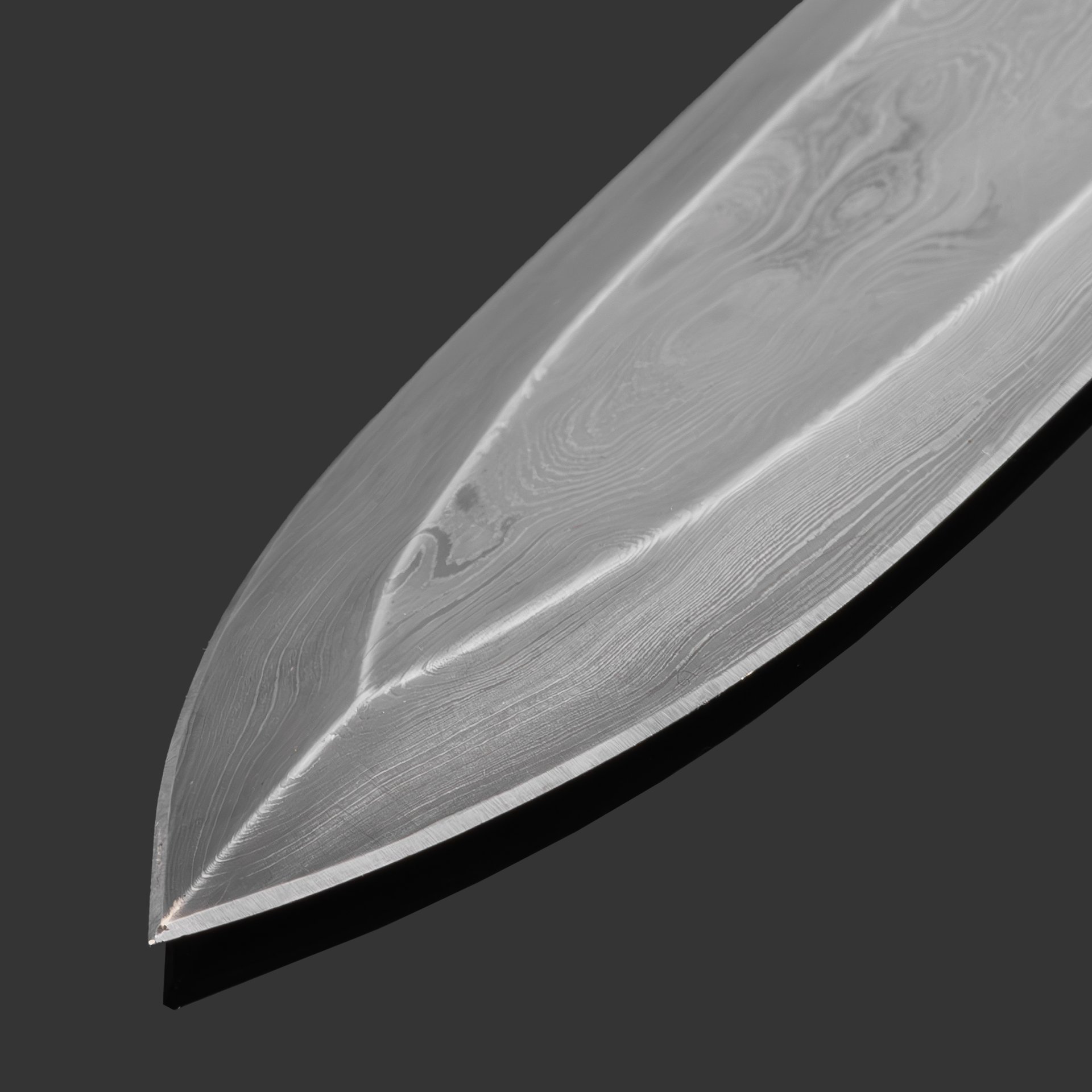 Меч "Маршал Победы", сталь, латунь, дерево, кожа, золочение; в деревянном подарочном коробе с бархатным ложементом, Российская Федерация, 2025 г.