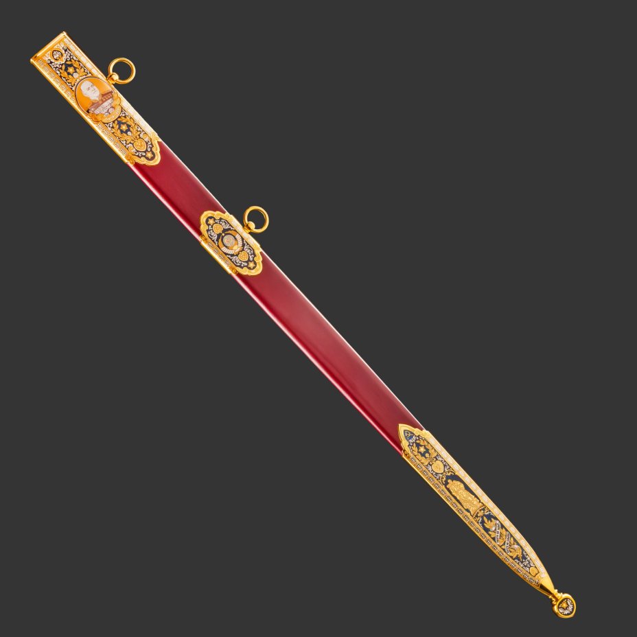 Меч "Маршал Победы", сталь, латунь, дерево, кожа, золочение; в деревянном подарочном коробе с бархатным ложементом, Российская Федерация, 2025 г.