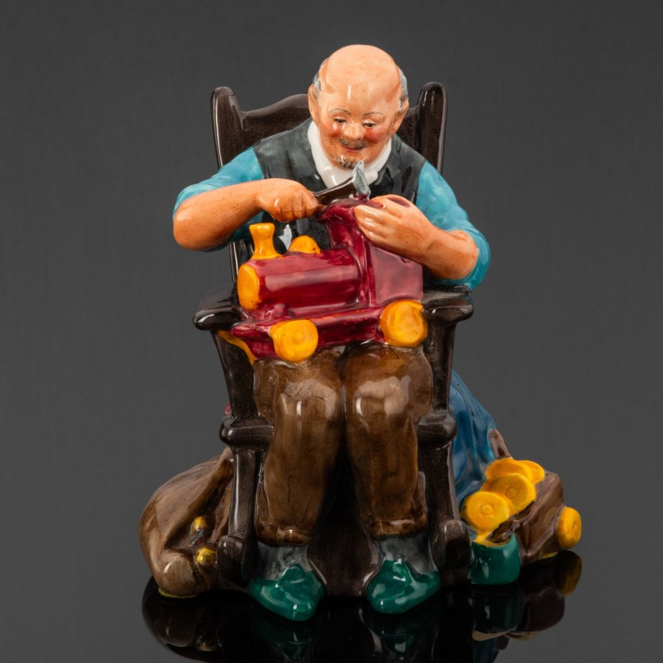 Статуэтка "Мастер-кукольник" ("The Toymaker"), скульптор Mary Nicoll, Royal Doulton