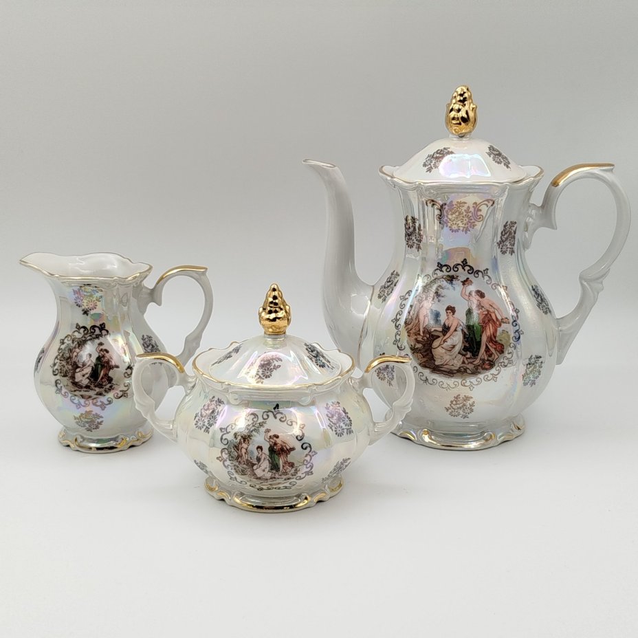 Сервиз кофейный  "Мадонна" на 5 персон (13 предметов), фарфор, люстр, деколь, золочение, Kahla, ГДР, 1967-1987 гг.